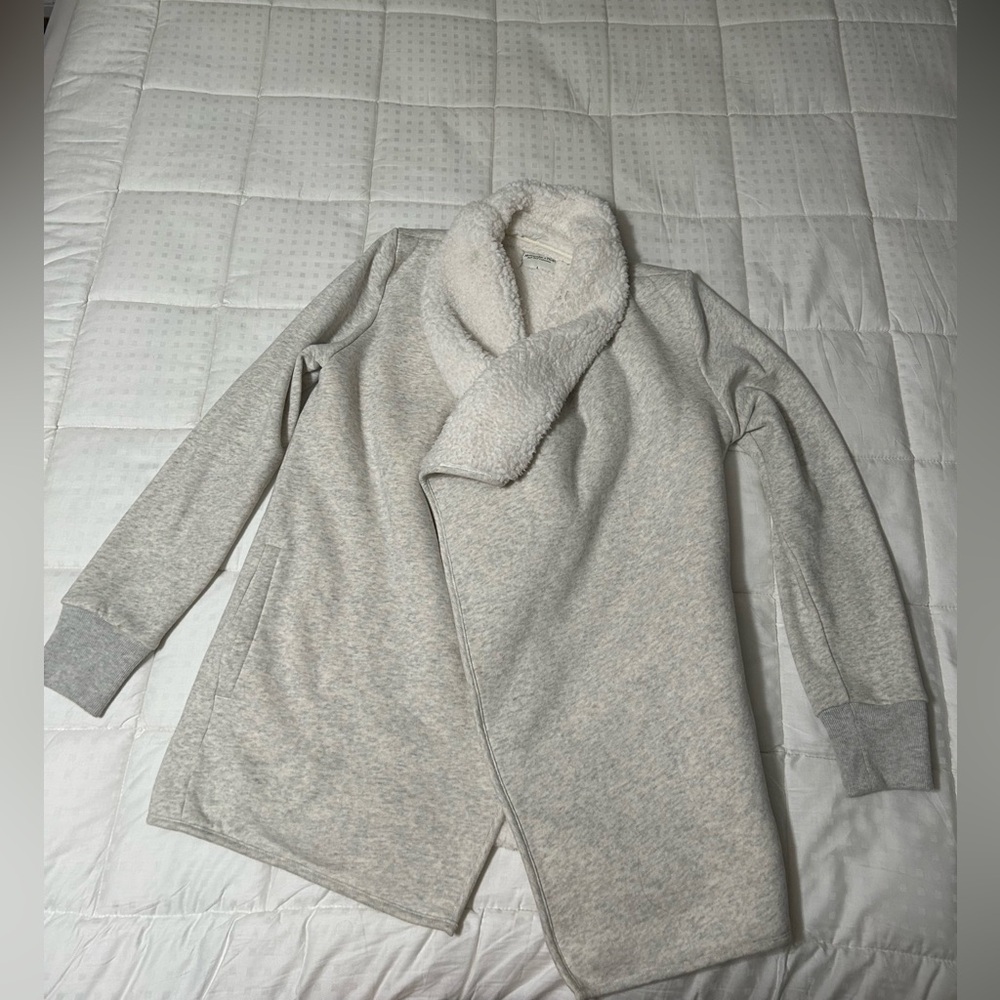 Abercrombie & Fitch Cream Fleece Jacket